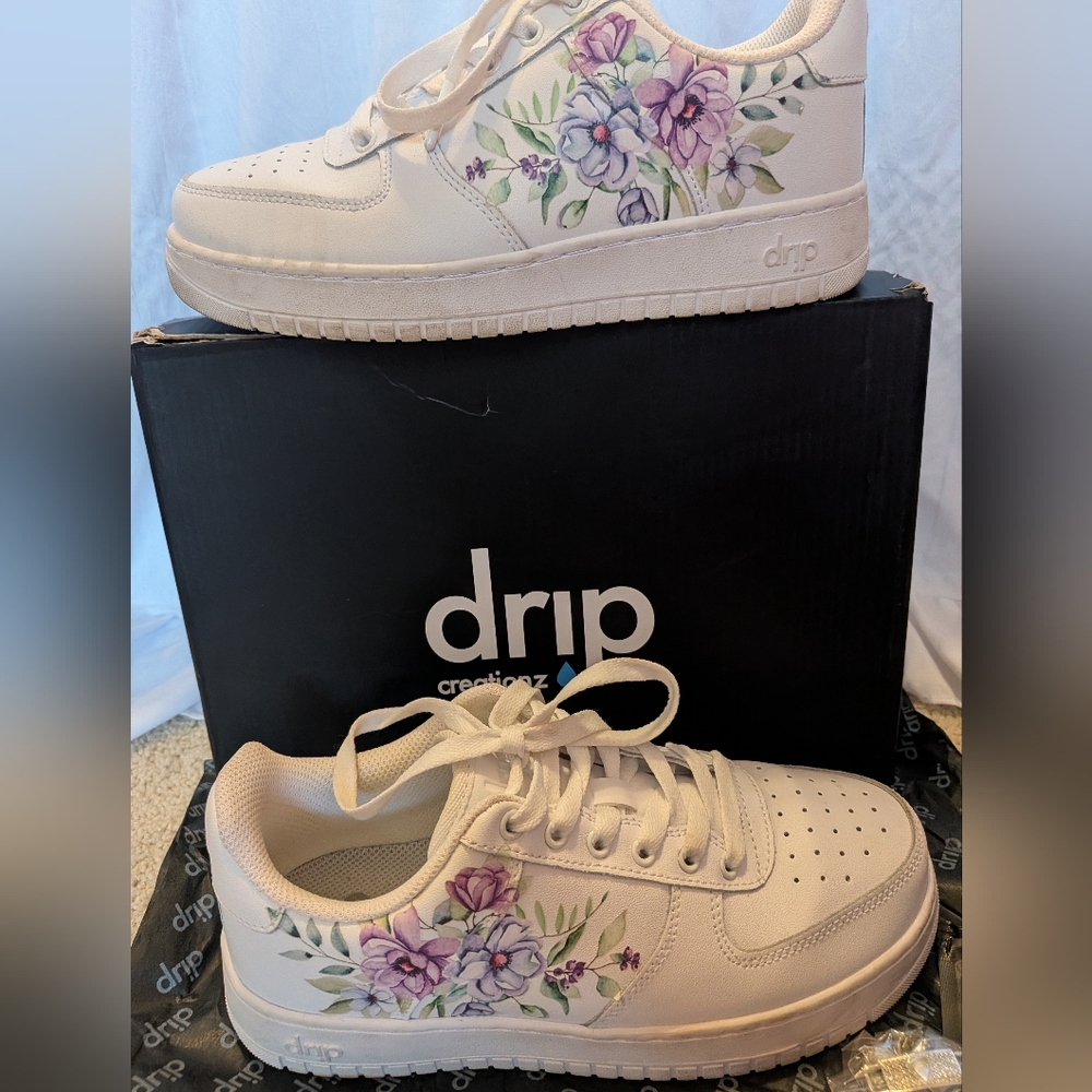 Women's Drip Créationz White Sneakers with Purple Floral Accent Size 5.5 EUC